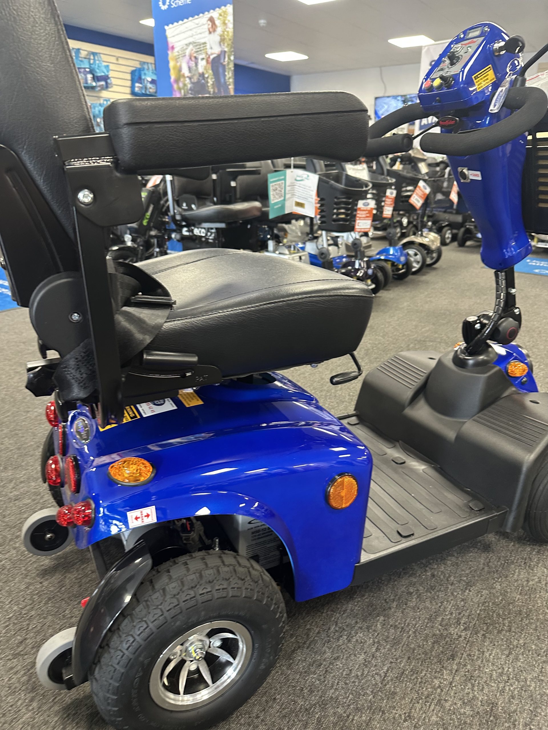 2026 Nearly New Freerider Mayfair Evo 8 - Image 3