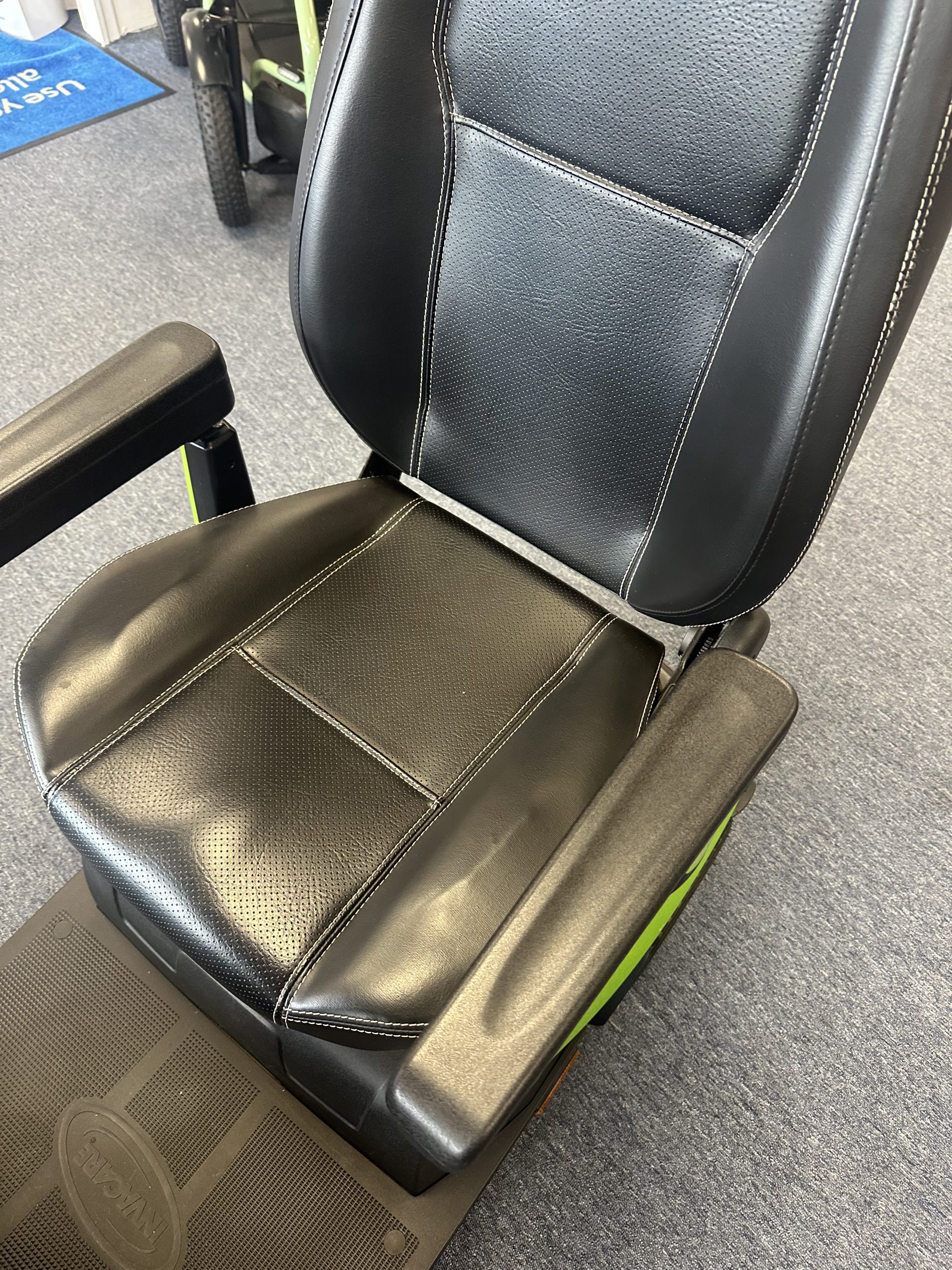 (Used) Invacare Comet Pro - Image 6
