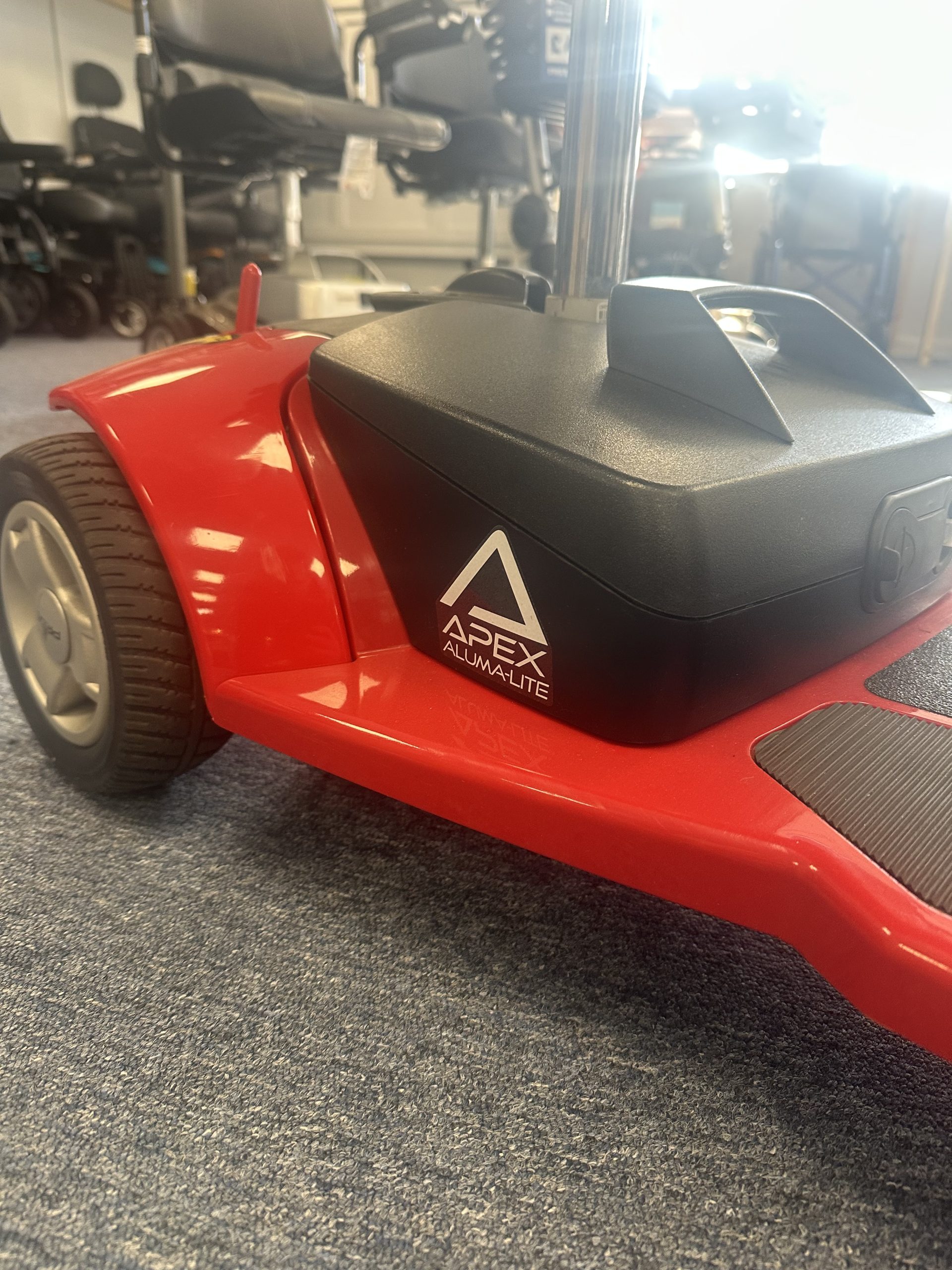 (Used) Pride Apex Alumalite take-apart boot scooter - Image 2